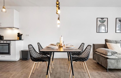 Ruesselsheim Apartment | I Zentral I Modern I Terrasse I