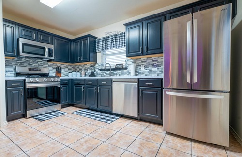 Houston House | IAH* Gameroom *Pool Table * Texas Home Living