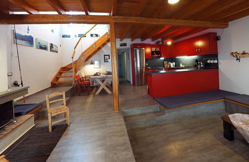Dorida House | Ianos Maisonette - 1880s Beach Stone House. Located in a serene seaside village