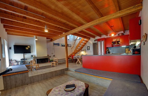 Dorida House | Ianos Maisonette - 1880s Beach Stone House. Located in a serene seaside village