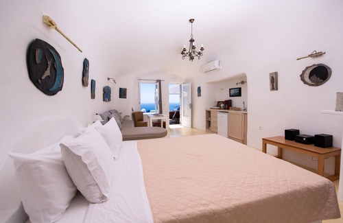 Imerovigli House | Iatis View Collection - Adults Only