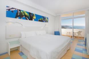 San Eugenio Hotel | Iberostar Waves Bouganville Playa