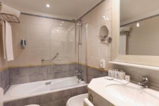 Torrox Costa Hotel | Iberostar Waves Málaga Playa