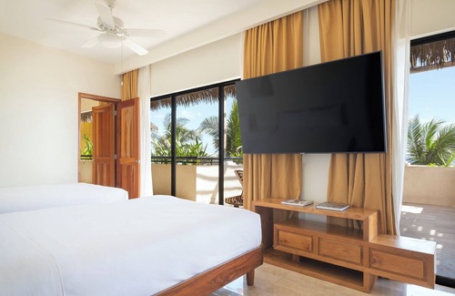 Playacar Zona Hotelera Resort | Iberostar Waves Quetzal - All Inclusive