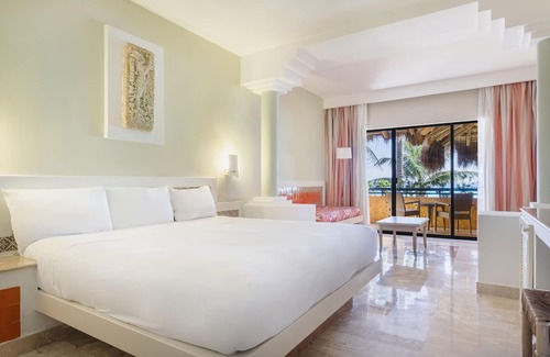 Playacar Zona Hotelera Resort | Iberostar Waves Quetzal - All Inclusive