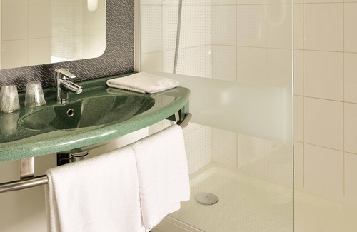 Champniers Hotel | ibis Angouleme Nord