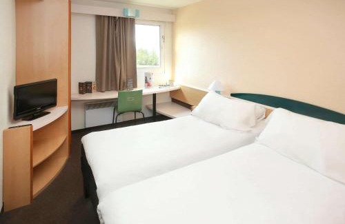 Venoy Hotel | ibis Auxerre Sud