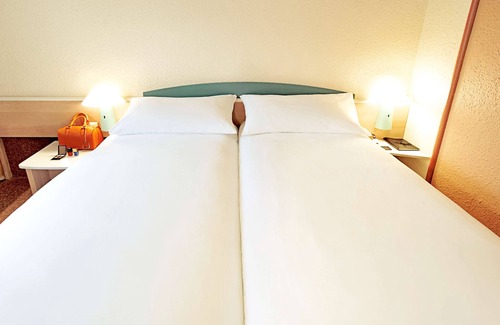Venoy Hotel | ibis Auxerre Sud