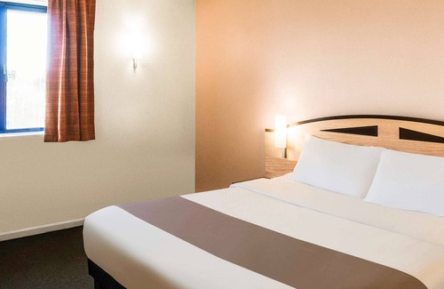 Saltaire Village Hotel | ibis Bradford Shipley