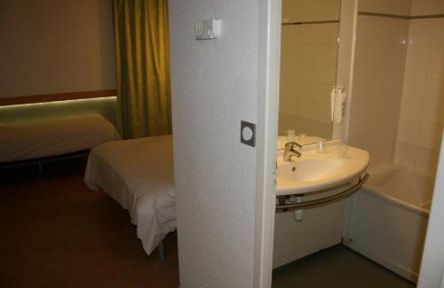 Mougins Hotel | ibis budget Cannes Mougins