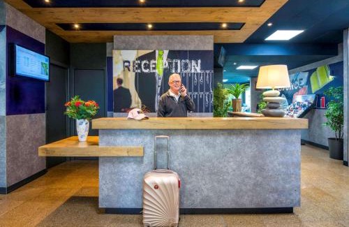 Mougins Hotel | ibis budget Cannes Mougins