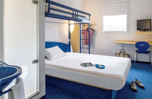 Libourne Hotel | Ibis Budget Libourne