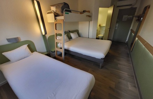 11th Arrondissement Hotel | ibis budget Marseille la Valentine