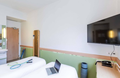 Sao Pedro da Afurada Hotel | ibis budget Porto Gaia