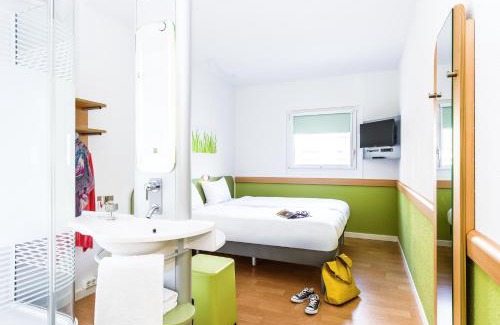 Saint-Quentin Hotel | ibis budget Saint-Quentin Centre Gare