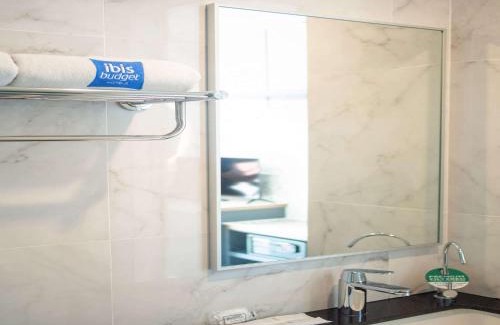 Geylang Hotel | ibis budget Singapore Gold