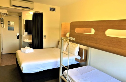 Sydney Olympic Park Hotel | ibis budget Sydney Olympic Park
