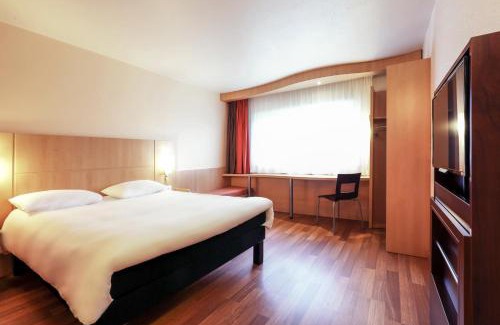 Villers-Semeuse Hotel | ibis Charleville Mézières