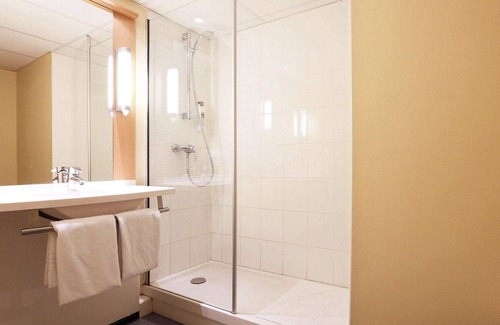 Villers-Semeuse Hotel | ibis Charleville-Mezières