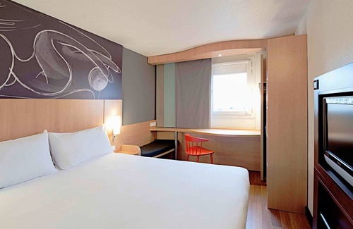 Chatellerault Hotel | ibis Chatellerault
