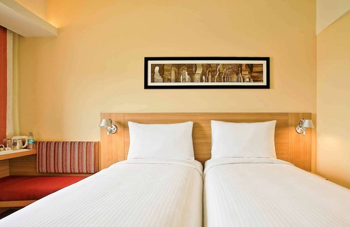 Thousand Lights Hotel | ibis Chennai City Centre Hotel