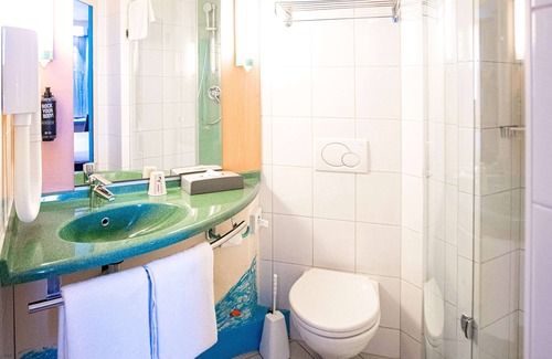 Granges-Paccot Hotel | ibis Fribourg