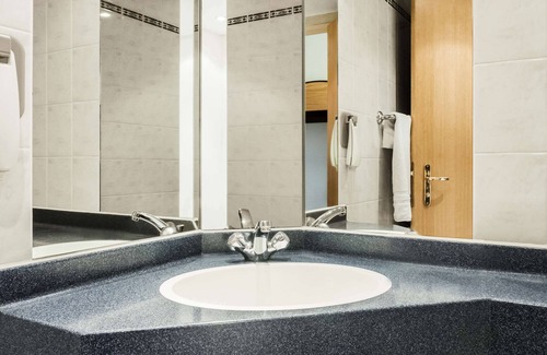 Aubourn Hotel | ibis Lincoln