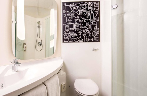 Borehamwood Hotel | ibis London Elstree Borehamwood