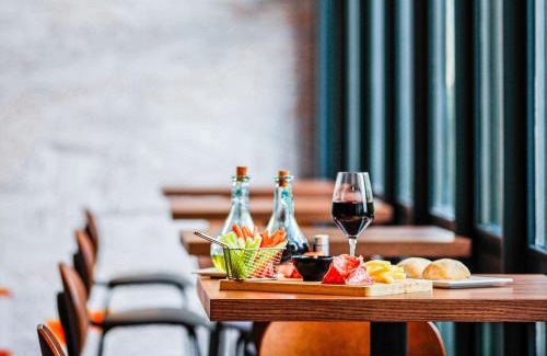 Findel Hotel | Ibis Luxembourg Airport