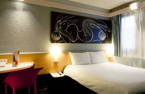 Dardilly Hotel | ibis Lyon Nord
