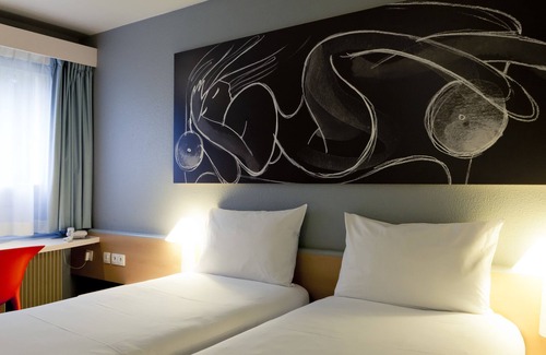 Dardilly Hotel | ibis Lyon Nord