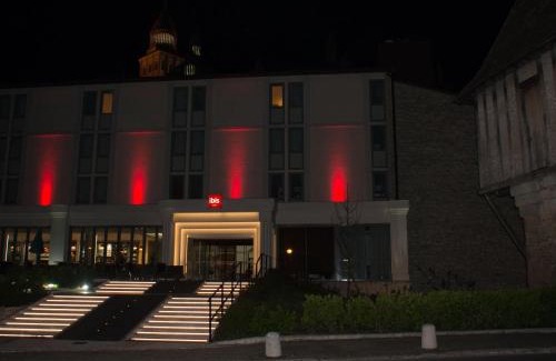 Perigueux Hotel | ibis Périgueux Centre