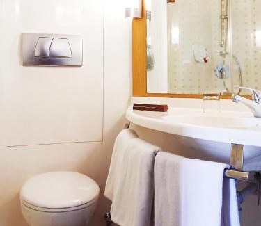 Padang Hotel | Ibis Padang