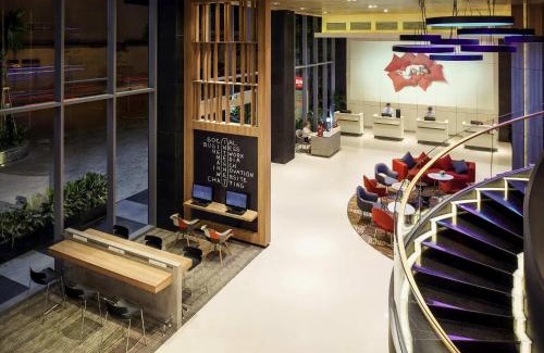 Tan Binh Hotel | Ibis Saigon Airport