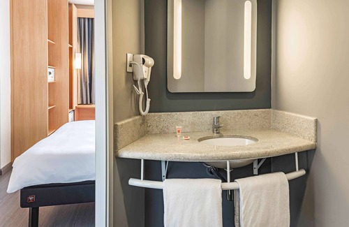 Santos Hotel | ibis Santos Valongo