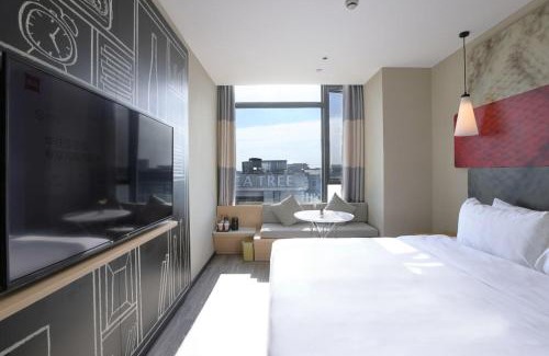 Pudong Hotel | ibis Shanghai International Tourism Resort Xiupu Road