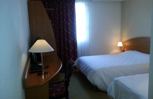 Crolles Hotel | Ibis Styles Crolles Grenoble A41