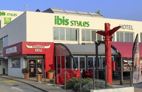 Crolles Hotel | Ibis Styles Crolles Grenoble A41