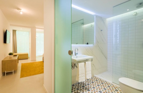 Golden Sands Hotel | ibis Styles Golden Sands Roomer Hotel