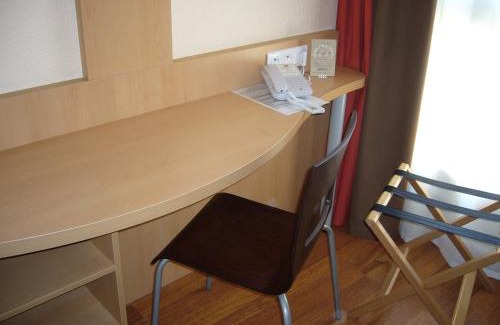 Saint-Louis Hotel | ibis Versailles Château