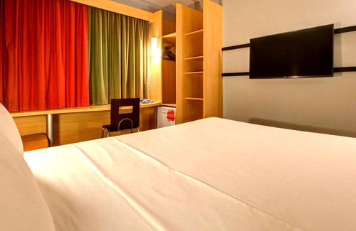Jardim da Penha Hotel | ibis Vitoria Praia de Camburi