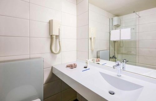 Horgen District Hotel | ibis Zurich Adliswil