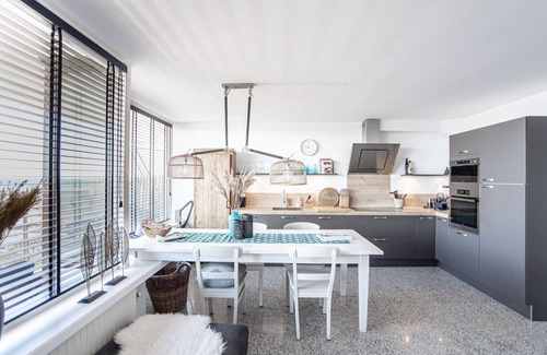 Zandvoort Apartment | Ibiza Zandvoort with private parking