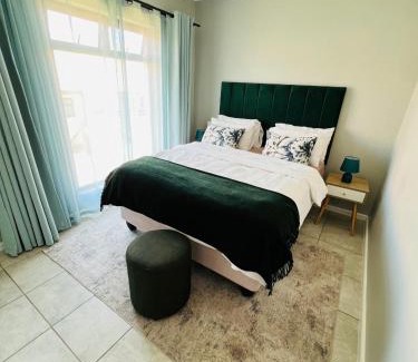 Kidd's Beach Apartment | Ice Holiday Home