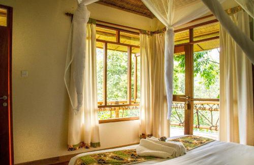 Western Region Cabin | Ichumbi Gorilla Lodge