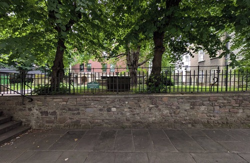 Bristol Old City House | Iconic 6BR eco-stay townhouse | Historic, central Bristol Old City | Sleeps 6–12
