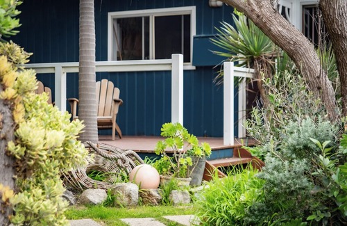 Augusta House | Iconic Australian beachside shack, 2 min from the sea.