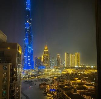 Trade Centre 1 Apartment | Iconic Burj & Fountain View Retreat!