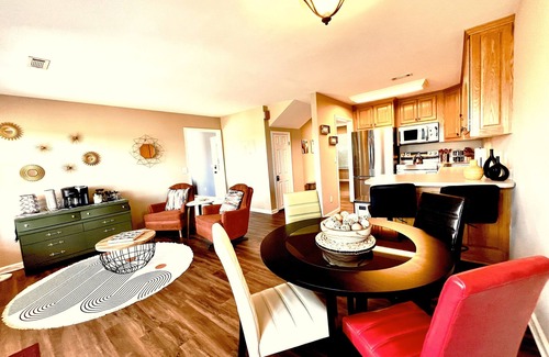 Dahlonega House | Iconic Dahlonega View! In Town! WINE GOLD HIKING