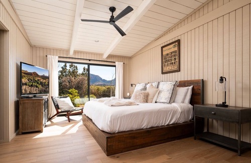 Sedona House | Iconic Mid-Century Home w/Panoramic Red Rock Views